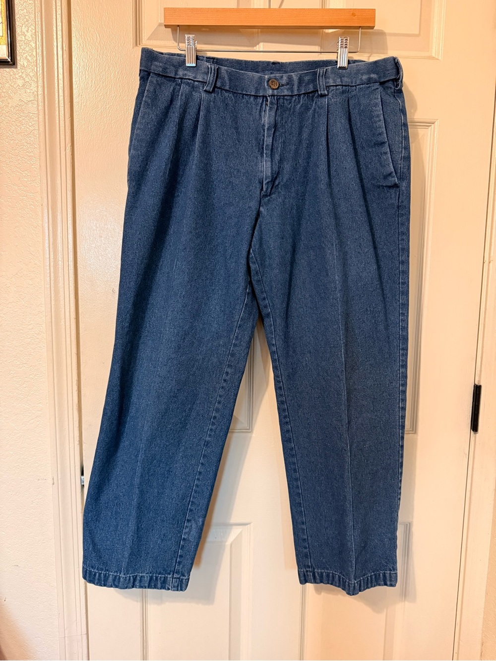 Haggar Men's Relaxed Pleated Jeans - Denim Blue